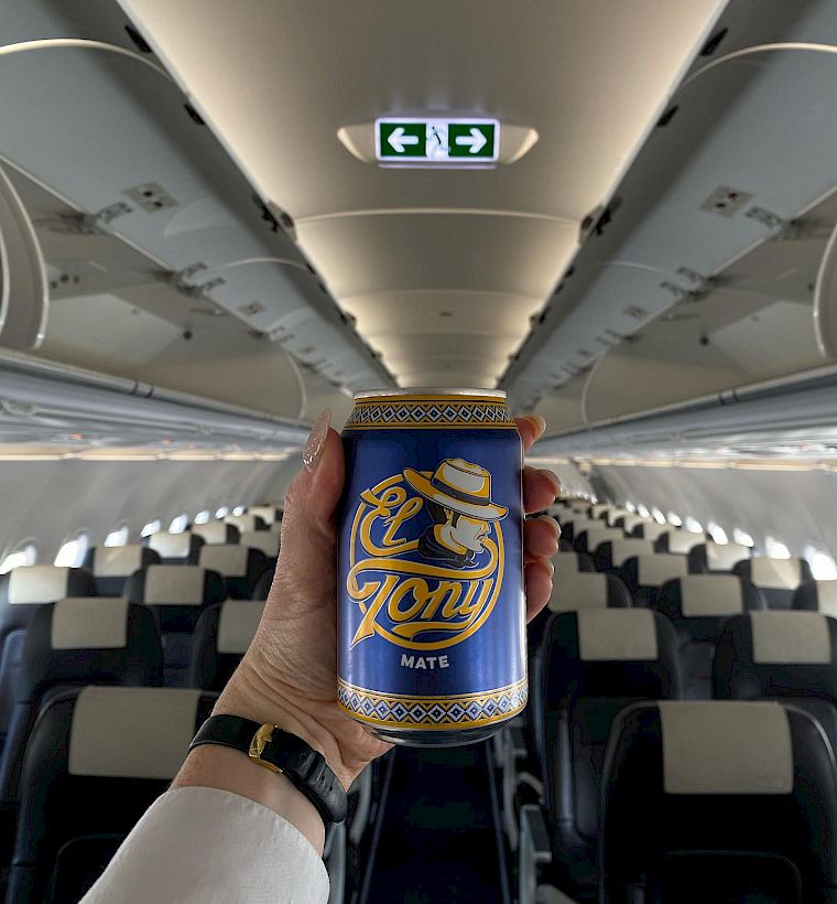 EL Tony Mate on board SWISS
